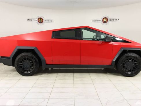 Used 2024 Tesla Cybertruck AWD Crew Cab image 2