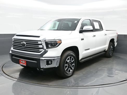Used 2020 Toyota Tundra Limited w/ Limited Premium Package AWD/4WD image 2