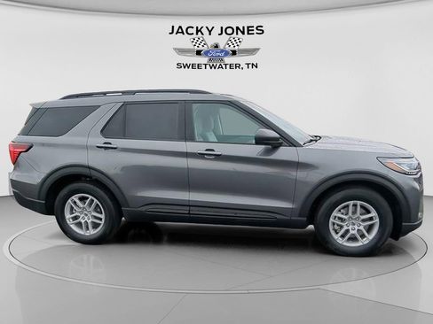New 2026 Ford Explorer Active w/ Active Comfort Package RWD image 9