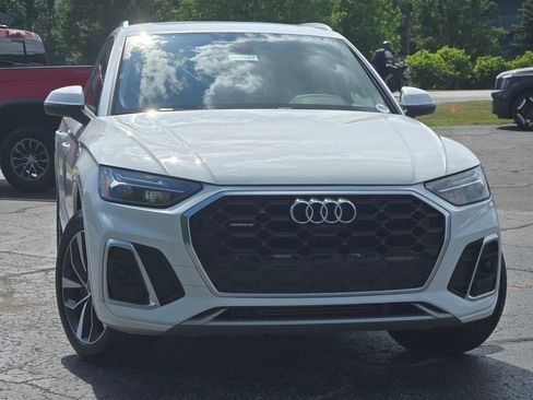 Used 2022 Audi Q5 2.0T Premium Plus image 3