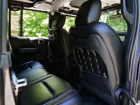 Used 2020 Jeep Wrangler Unlimited Rubicon AWD/4WD image 35