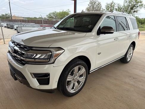 Used 2022 Ford Expedition King Ranch AWD/4WD image 3