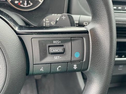 Certified 2023 Nissan Rogue SV w/ SV Premium B Package AWD/4WD image 17