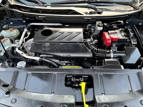 Used 2025 Nissan Rogue SV AWD/4WD image 32