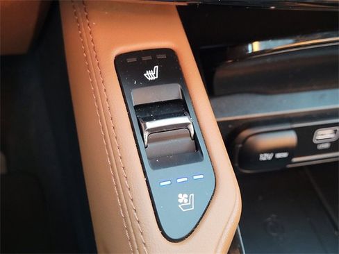 Used 2025 Kia Telluride EX X-Line image 26