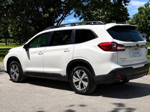 Used 2022 Subaru Ascent Premium w/ Convenience Package AWD/4WD image 6