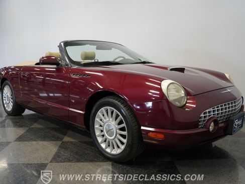 Used 2004 Ford Thunderbird image 16