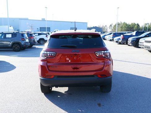 New 2026 Jeep Compass Latitude image 7
