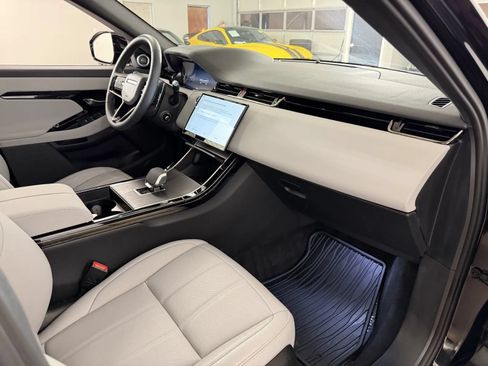 Used 2026 Land Rover Range Rover Evoque S AWD/4WD image 42