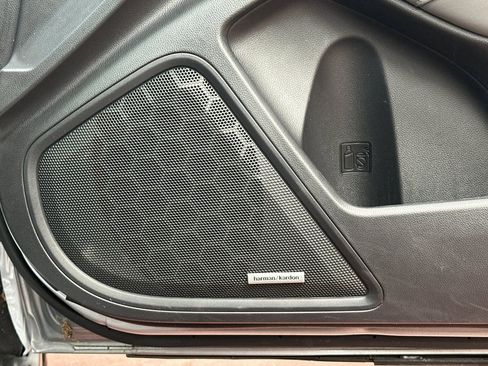 Used 2025 Subaru Outback Onyx Edition image 24