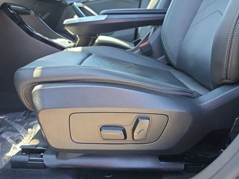 Used 2025 BMW X2 xDrive28i AWD/4WD image 34