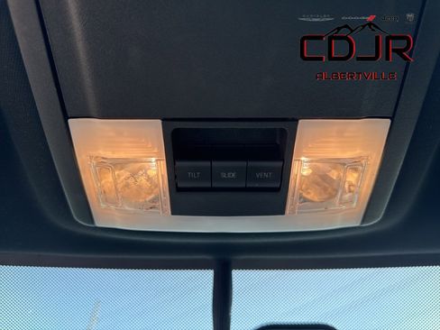 Used 2017 Lincoln Navigator L Reserve image 51