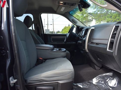 Used 2015 RAM 1500 Classic SLT image 30