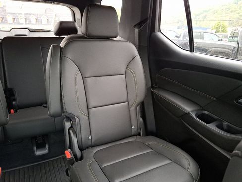 Used 2023 Chevrolet Traverse LT w/ LT Premium Package image 20