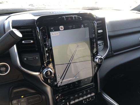 Used 2024 RAM 2500 Laramie w/ Night Edition image 21