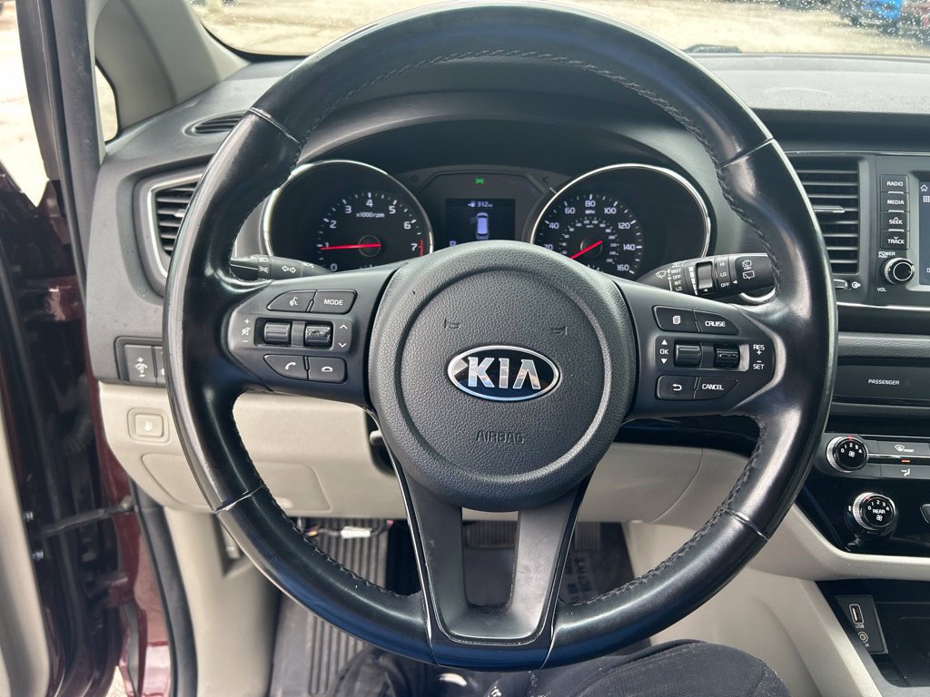 Used 2020 Kia Sedona EX FWD image 16
