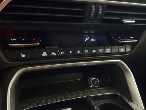 Used 2024 MAZDA CX-90 3.3 Turbo w/ Preferred Plus image 21