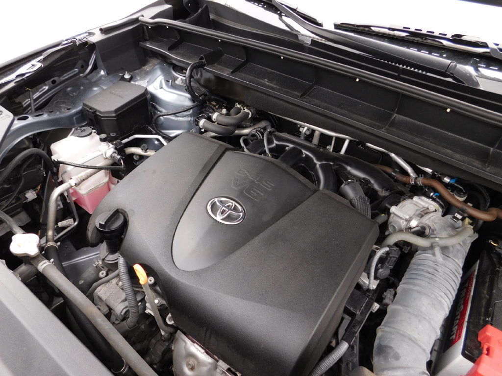 Used 2022 Toyota Highlander Limited FWD image 33