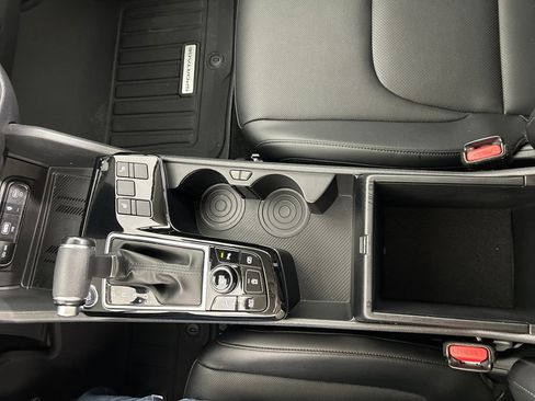 Used 2023 Kia Sportage EX image 15