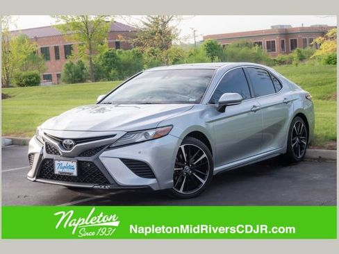 Used 2018 Toyota Camry XSE w/ Four Season Floor Mat Package FWD image 1