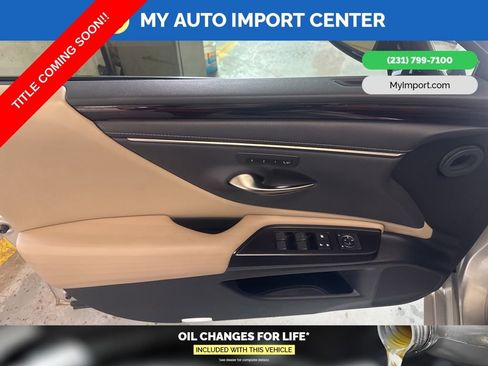 Used 2019 Lexus ES 350 350 Luxury w/ Accessory Package 2 image 10