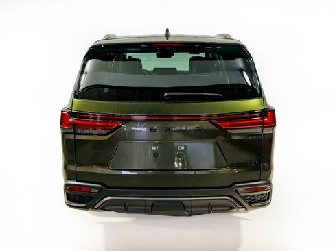 Used 2025 Lexus LX 700h F Sport AWD/4WD image 7