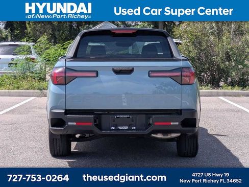 Certified 2026 Hyundai Santa Cruz SE FWD image 4