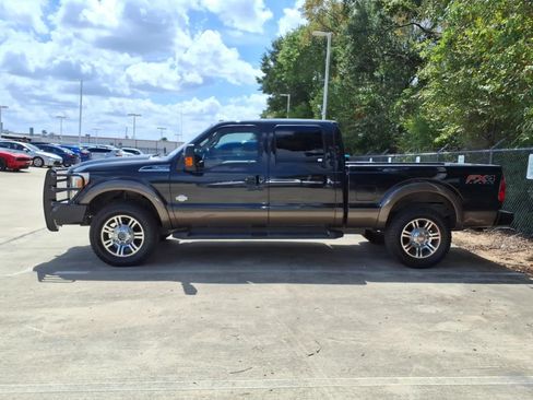 Used 2015 Ford F250 King Ranch w/ FX4 Off-Road Package AWD/4WD image 5