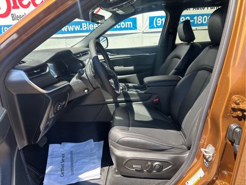 New 2026 Jeep Grand Cherokee Limited AWD/4WD image 24