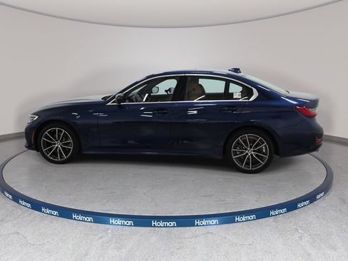 Used 2019 BMW 330i xDrive Sedan w/ Premium Package AWD/4WD image 9