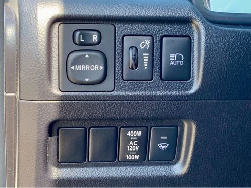 Used 2024 Toyota 4Runner TRD Off-Road AWD/4WD image 43