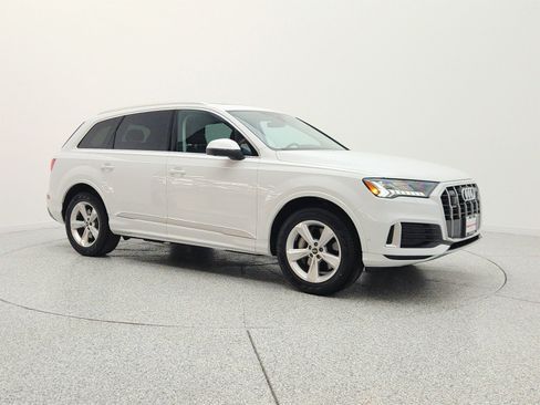 Used 2023 Audi Q7 2.0T Premium Plus w/ Premium Plus Package AWD/4WD image 3