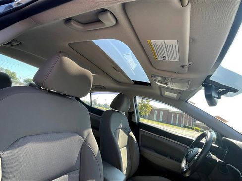 Used 2018 Hyundai Elantra Value Edition image 12