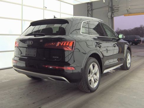 Used 2019 Audi Q5 2.0T Premium Plus w/ Premium Plus Package image 2