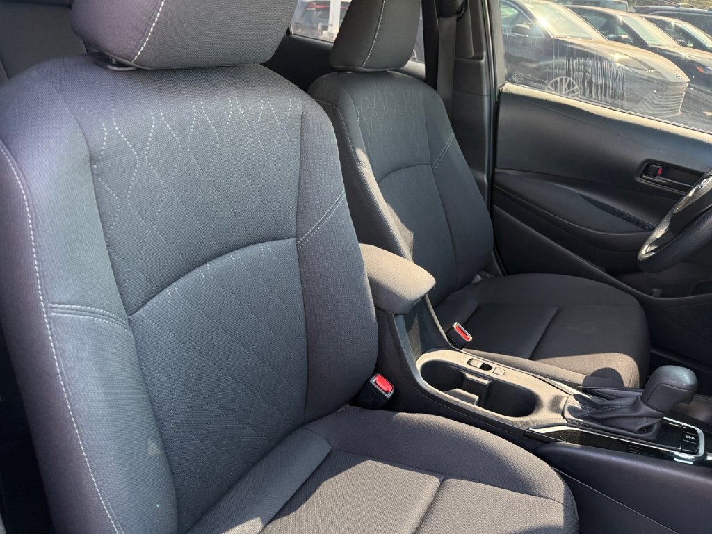 Used 2026 Toyota Corolla LE w/ LE Premium Package FWD image 18