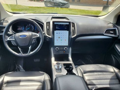 Certified 2023 Ford Edge SEL w/ Convenience Package AWD/4WD image 11