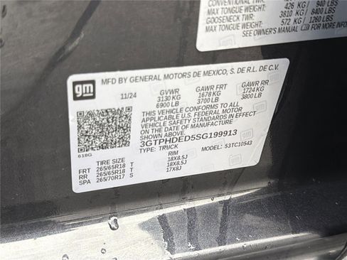 Used 2025 GMC Sierra 1500 SLT image 34