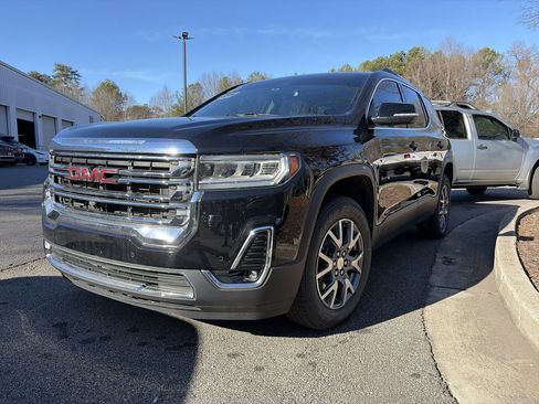 Used 2023 GMC Acadia SLT w/ Technology Package image 1