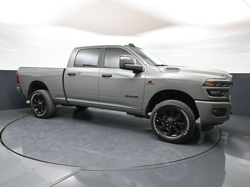 New 2026 RAM 2500 Big Horn AWD/4WD image 37
