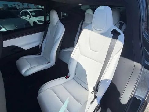 Used 2025 Tesla Model X Plaid AWD/4WD image 12