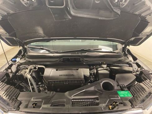 Certified 2025 Honda Pilot Touring image 33