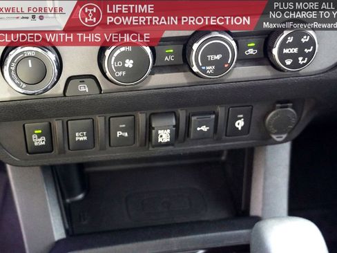 Used 2020 Toyota Tacoma SR5 image 16