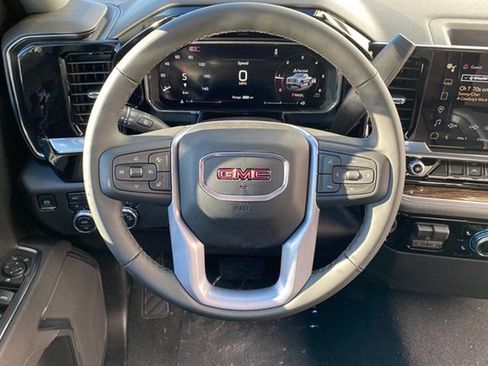 New 2026 GMC Sierra 1500 SLE image 7