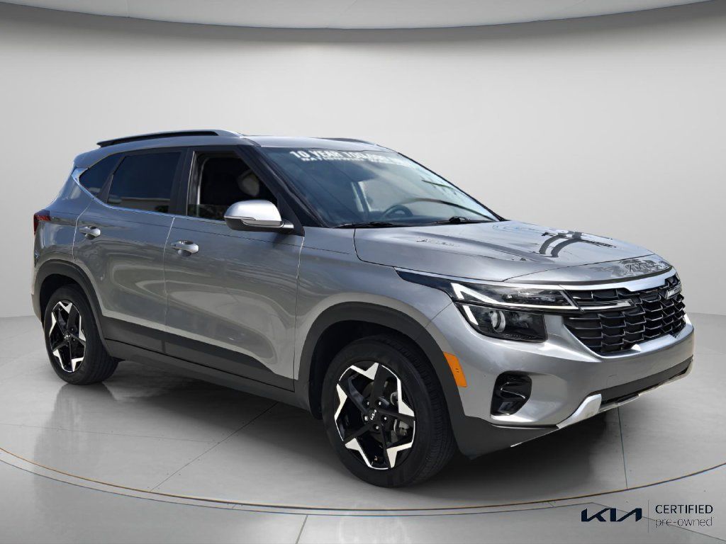Certified 2024 Kia Seltos EX FWD image 9