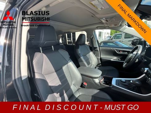 Used 2023 Toyota RAV4 Limited image 50