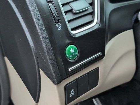 Used 2013 Honda Civic LX image 24