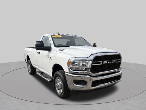Used 2024 RAM 3500 Tradesman w/ Chrome Appearance Group AWD/4WD image 10