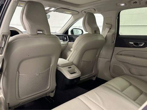 Used 2023 Volvo V60 B5 Cross Country Plus w/ Climate Package image 14