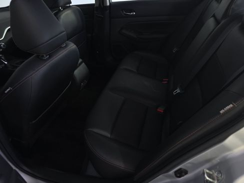 Used 2021 Nissan Altima 2.5 SR FWD image 17