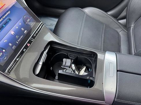 Used 2024 Mercedes-Benz C 300 4MATIC Sedan image 16